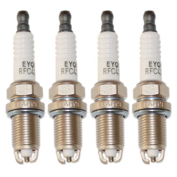 شمع خودرو اکیوم مدل RFN58LZ بسته 4 عددی مناسب پژو 206 ، پژو 405 ، پژو پارس ، RD ، رنو L90 ، سمند ، پراید